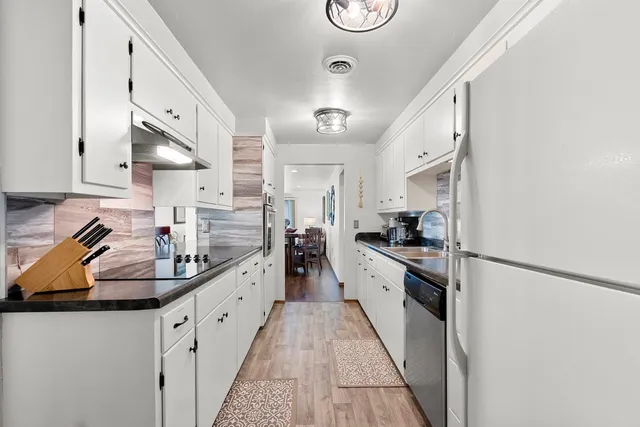 $499,900 | 2203 Gilson Court, Green Bay, WI 54304