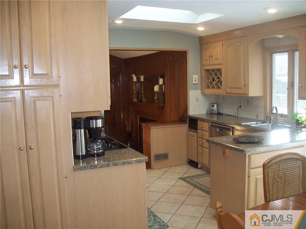 1 Stearns Road East Brunswick, NJ 08816 - Photo 6 of 25 Gallery Image 6