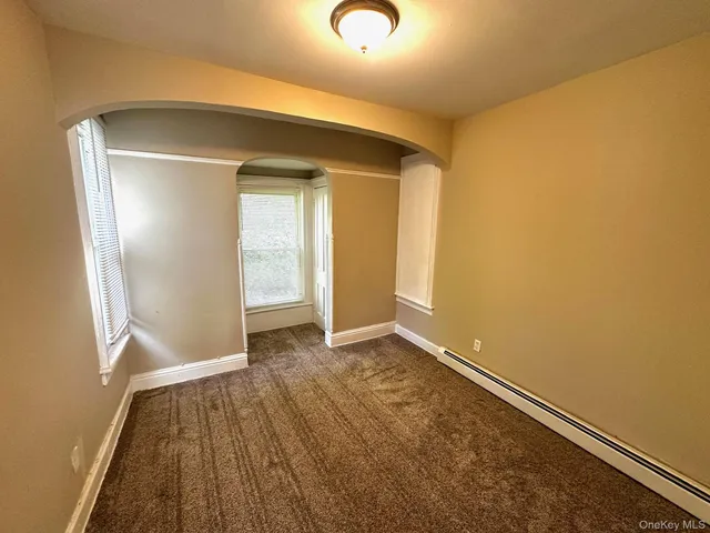 $2,300 | 181 Mansion Street, Unit B, Poughkeepsie, NY 12601