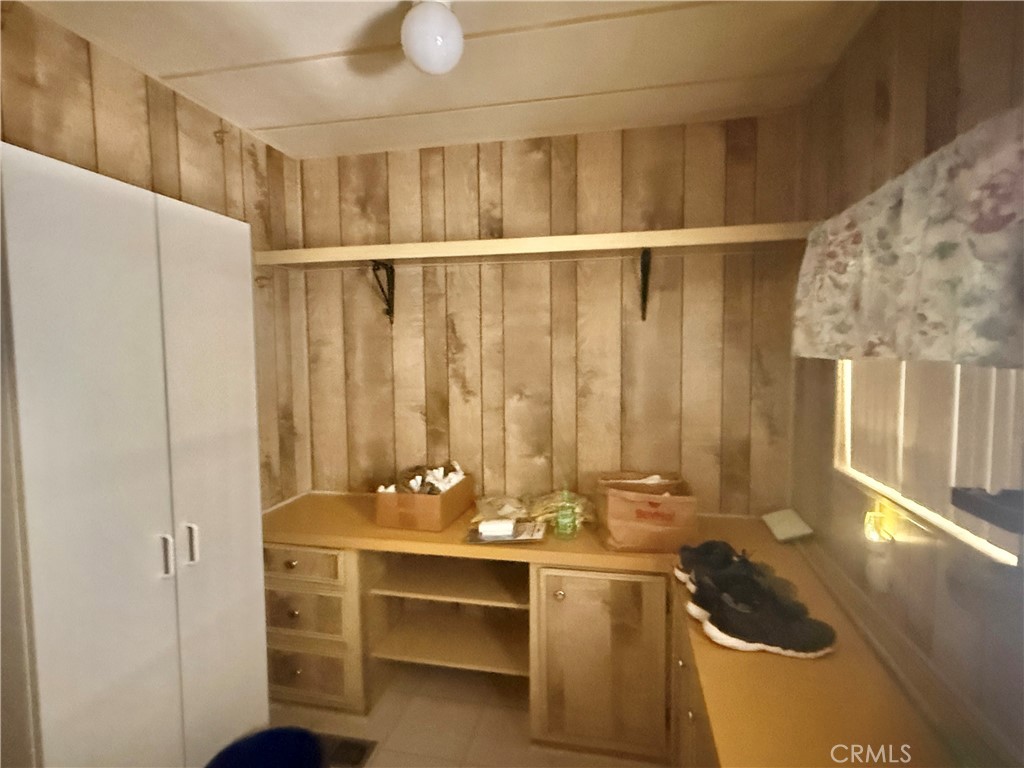 148574 Panoply Road Needles, CA 92363 - Photo 24 of 24 Laundry room