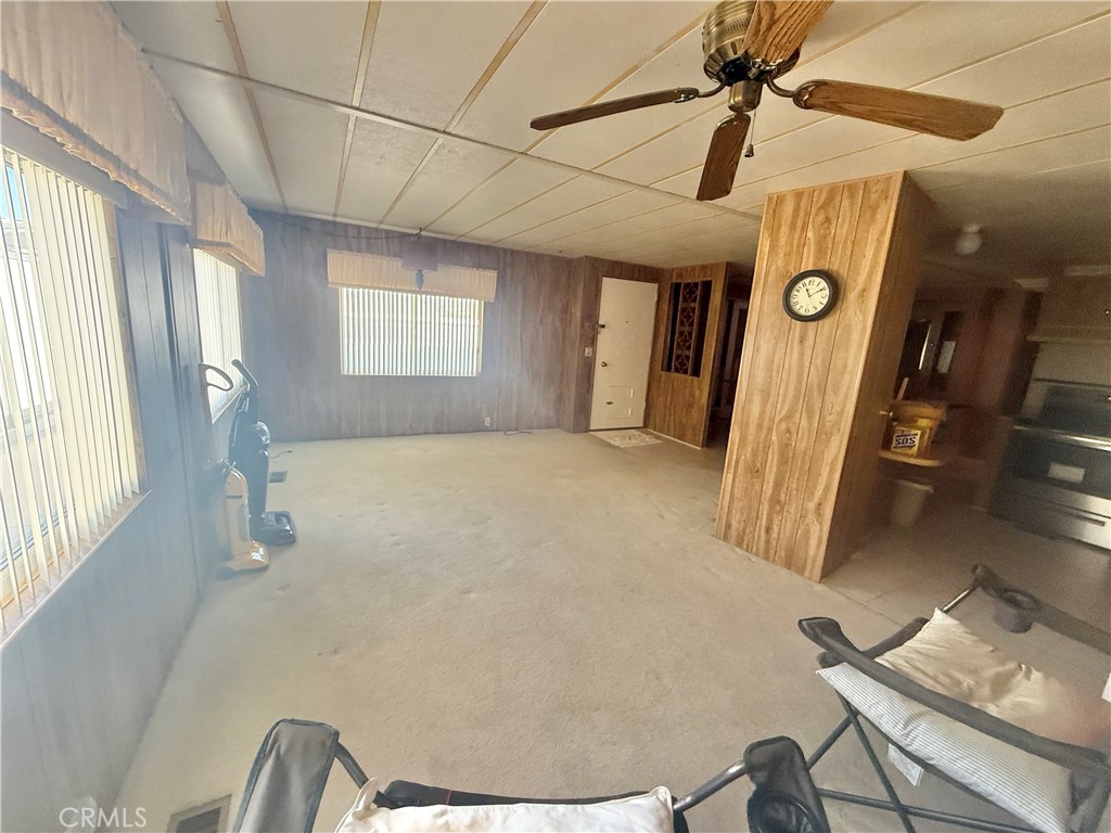 148574 Panoply Road Needles, CA 92363 - Photo 9 of 24 Living room