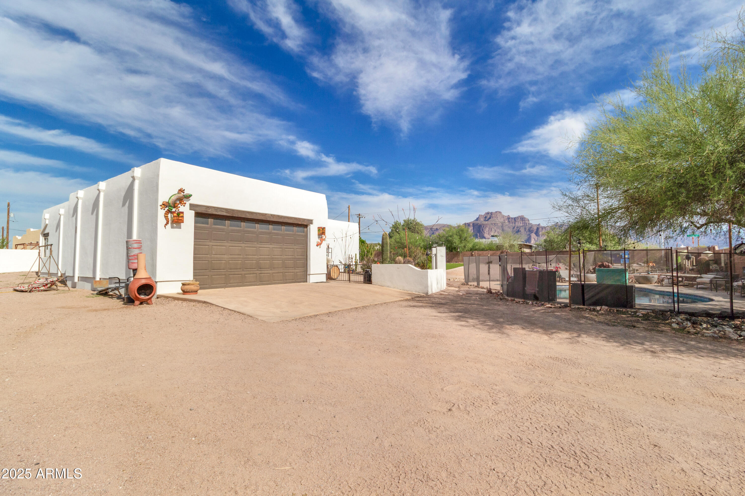 822 North Cortez Road Apache Junction, AZ 85119 - Photo 9 of 54