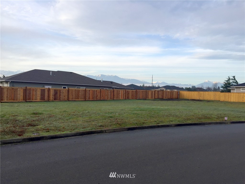 9999 Royal Loop Sequim, WA 98382 - Photo 2 of 25 Gallery Image 2