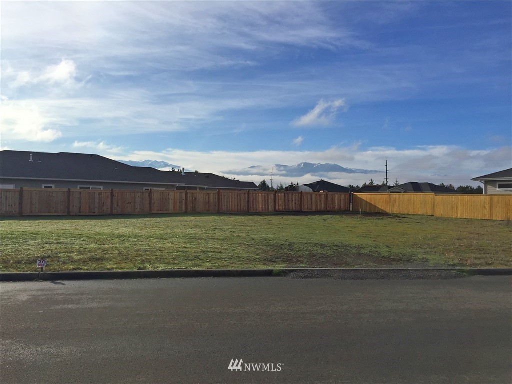 9999 Royal Loop Sequim, WA 98382 - Photo 16 of 25 Gallery Image 16