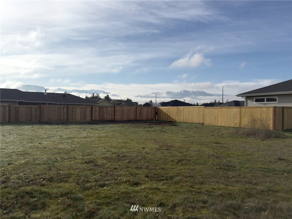 9999 Royal Loop Sequim, WA 98382 - Photo 18 of 25 Gallery Image 18