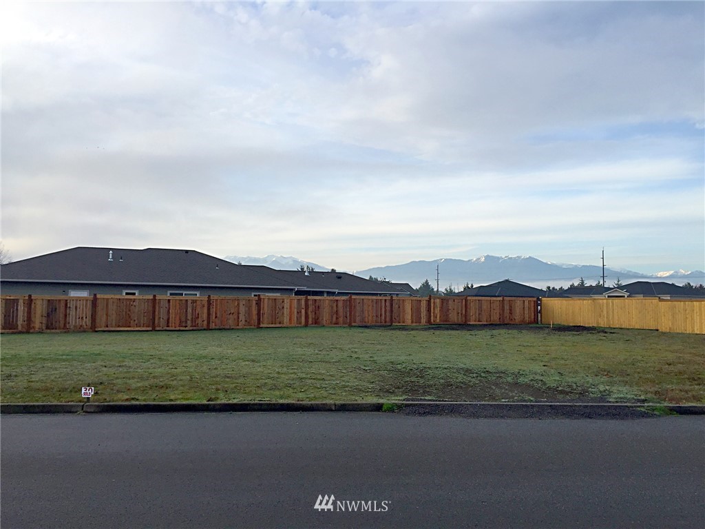 9999 Royal Loop Sequim, WA 98382 - Photo 4 of 25 Gallery Image 4