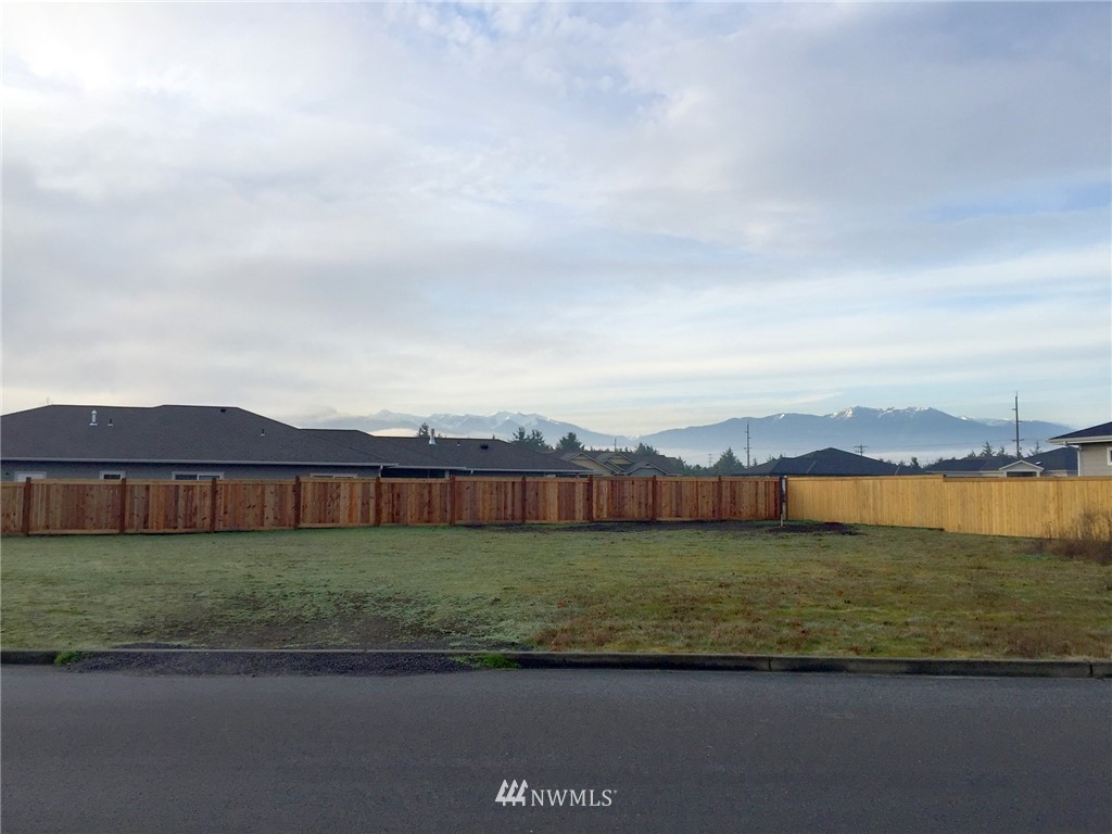 9999 Royal Loop Sequim, WA 98382 - Photo 5 of 25 Gallery Image 5