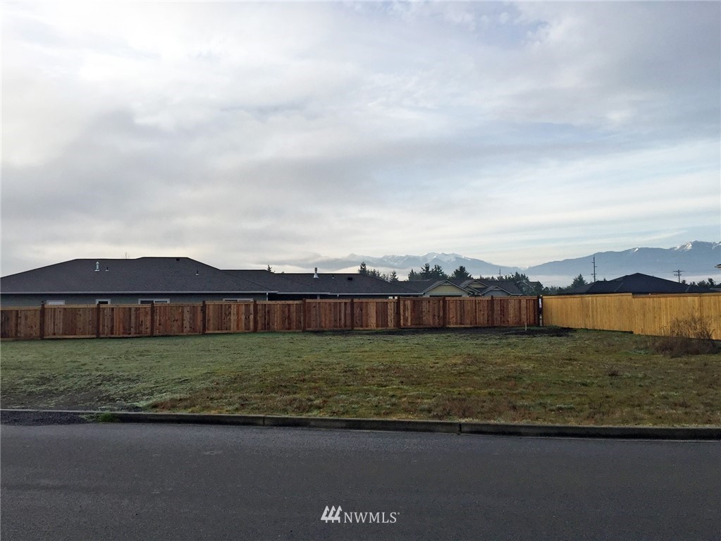 9999 Royal Loop Sequim, WA 98382 - Photo 6 of 25 Gallery Image 6