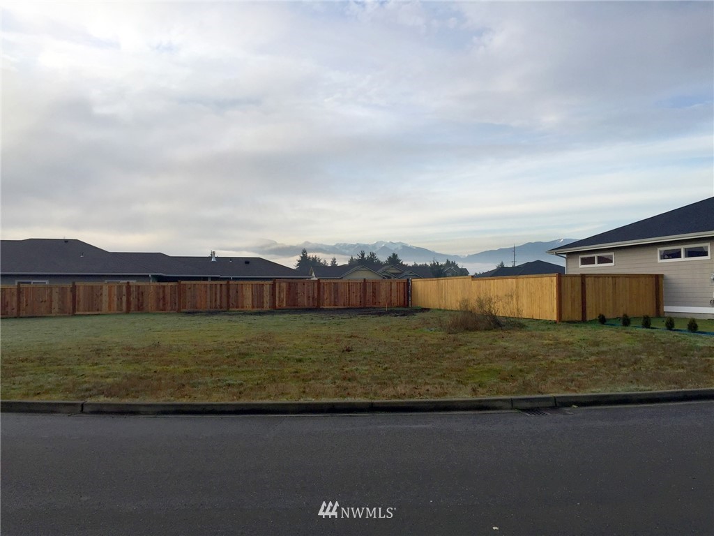 9999 Royal Loop Sequim, WA 98382 - Photo 7 of 25 Gallery Image 7