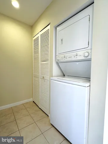 $1,850 | 3940 Bel Pre Road, Unit 39408, Silver Spring, MD 20906