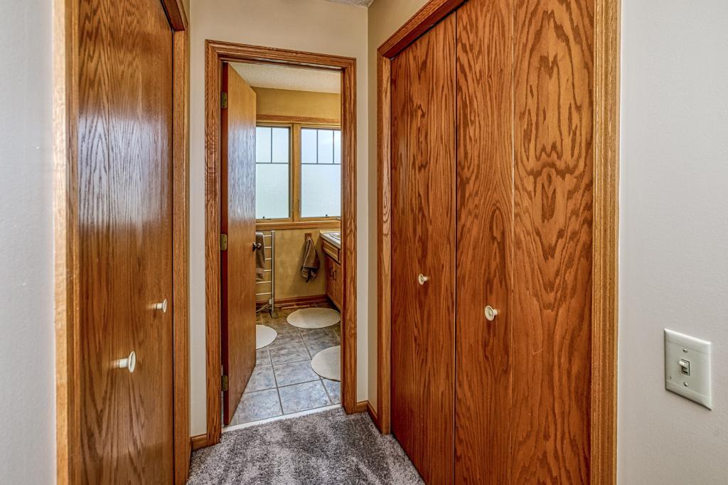 700 Oak Ridge Court East Burnsville, MN 55306 - Photo 20 of 37