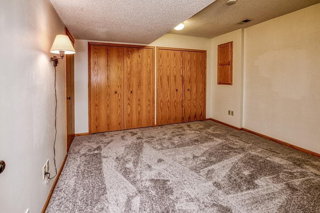 700 Oak Ridge Court East Burnsville, MN 55306 - Photo 26 of 37