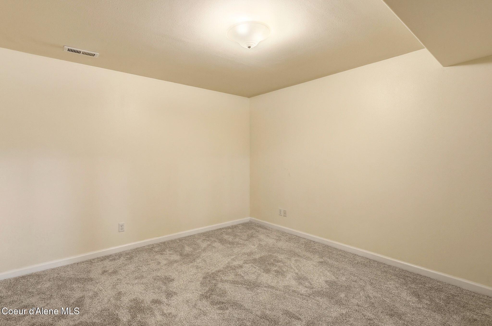 955 Bottle Bay Road Sagle, ID 83860 - Photo 34 of 66 Bedroom