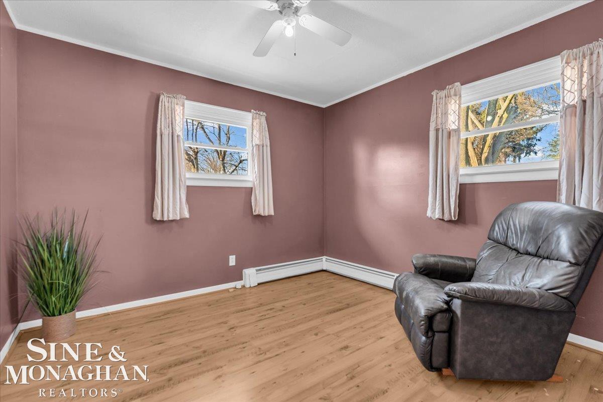 422 Edgewater Avenue Algonac, MI 48001 - Photo 15 of 29 50169318-df0d7cff-b79c-4853-b11f-9018b68de23a.JPG