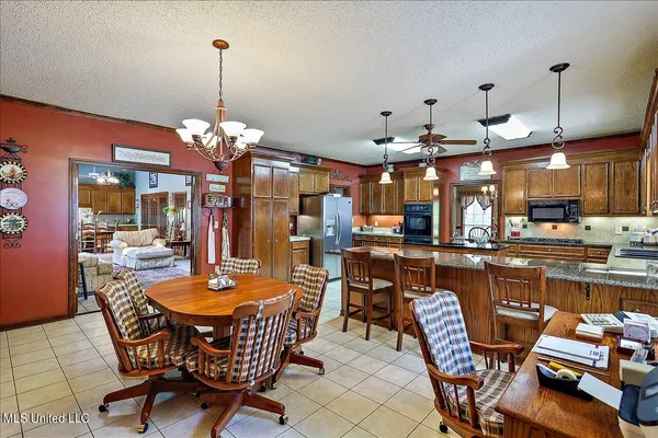 $519,900 | 1600 Pine Hill Drive, Raymond, MS 39154
