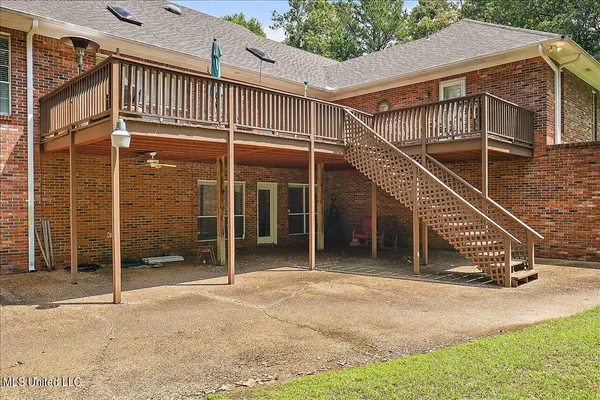$519,900 | 1600 Pine Hill Drive, Raymond, MS 39154