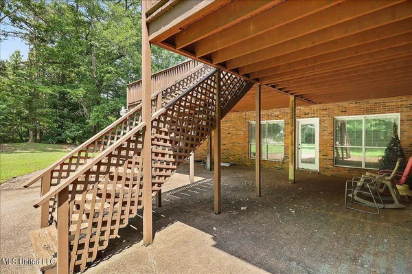 $519,900 | 1600 Pine Hill Drive, Raymond, MS 39154