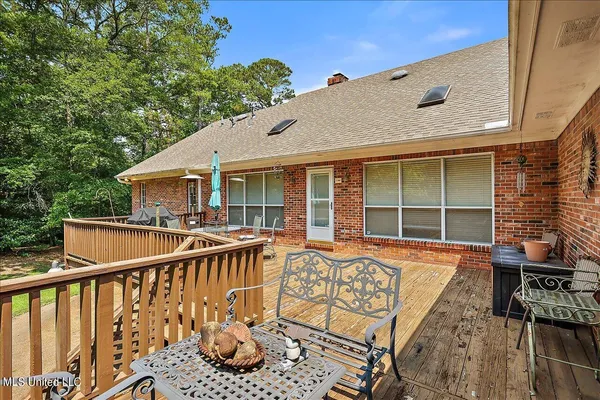 $519,900 | 1600 Pine Hill Drive, Raymond, MS 39154