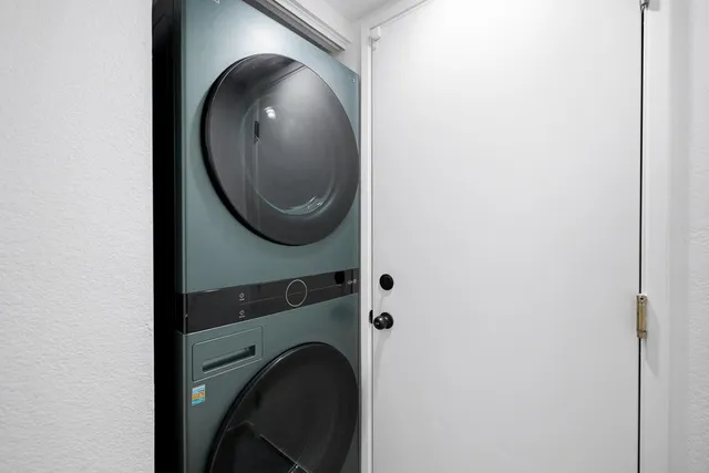 $959,999 | 6957 Rodling Drive, Unit F, San Jose, CA 95138