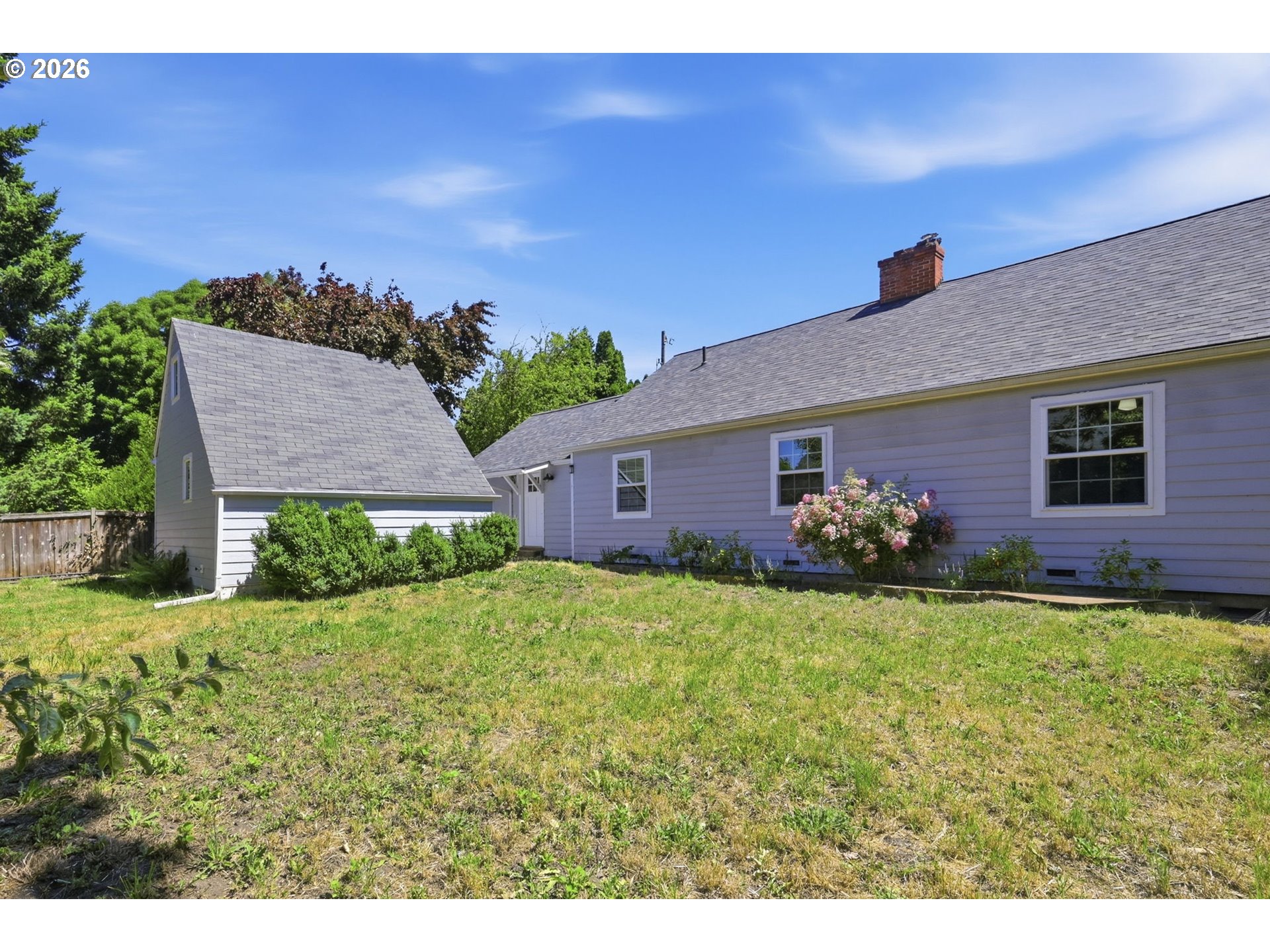 301 Irving Road Eugene, OR 97404 - Photo 5 of 43