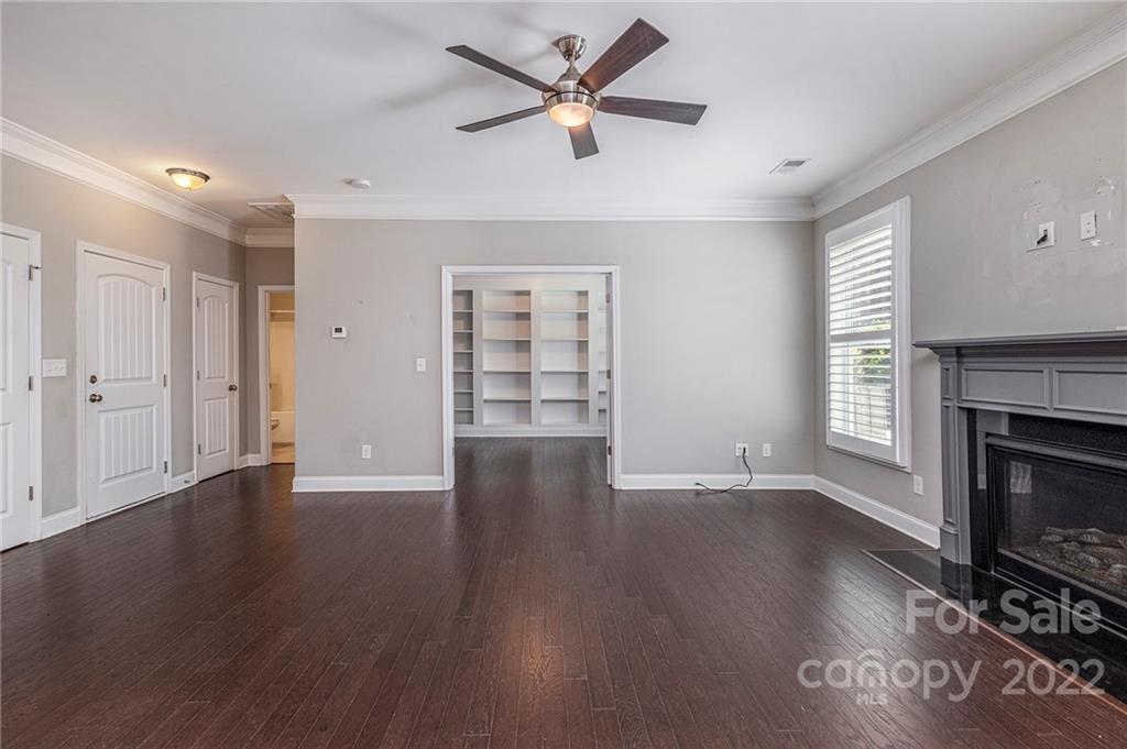 6023 Trailwater Road Charlotte, NC 28278 - Photo 3 of 24 Gallery Image 3