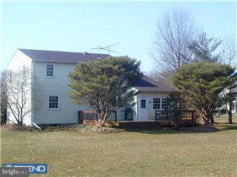 528 Delp Road Souderton, PA 18964 - Photo 3 of 12 Exterior Back