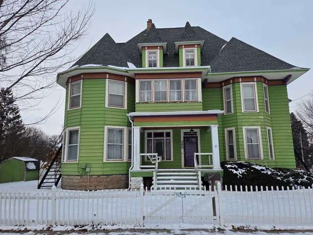 $449,900 | 360 1st Street, Menasha, WI 54952