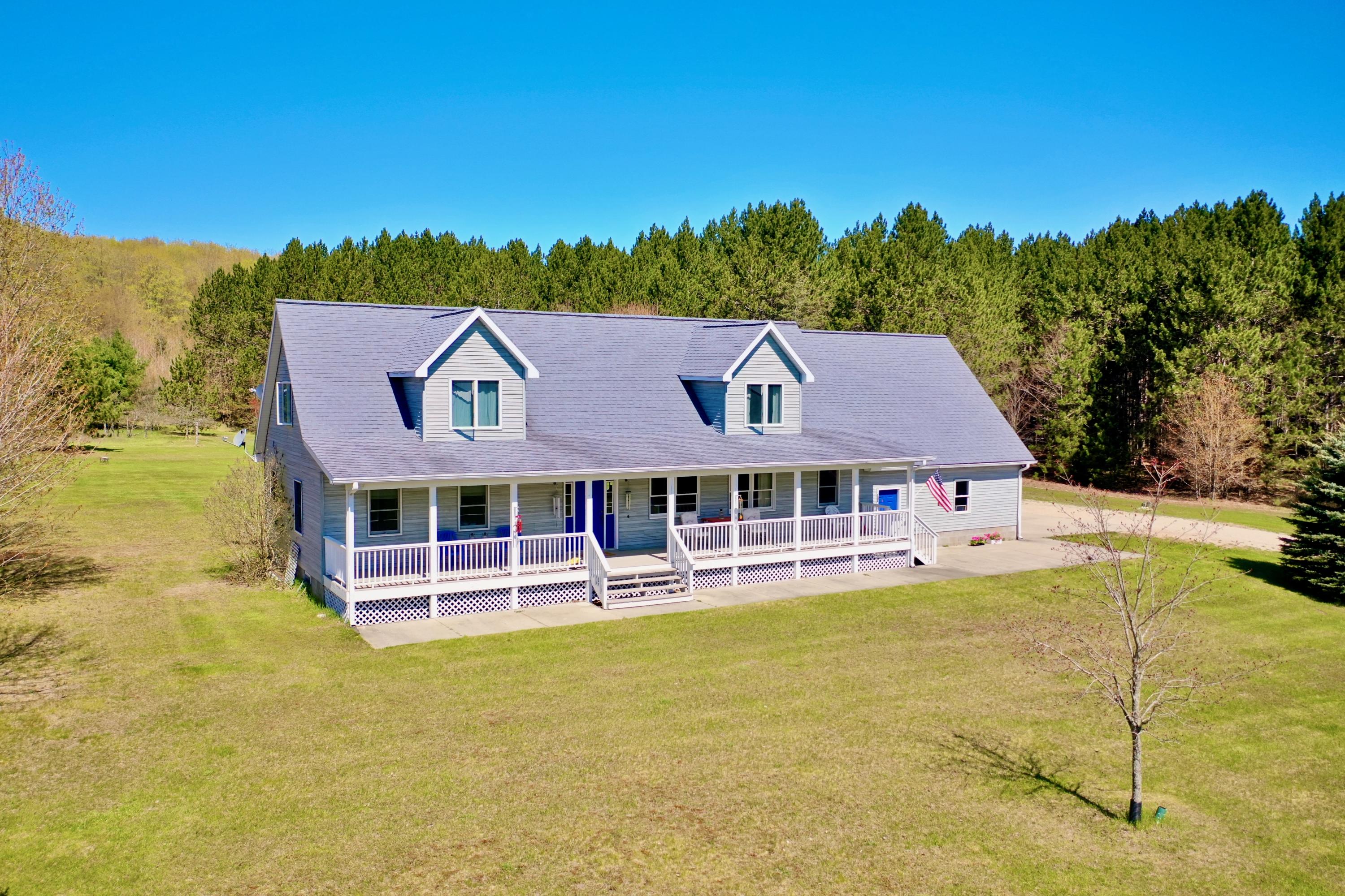 8625 Kate Hanson Road Cheboygan, MI 49721 - Photo 1 of 88 DJI_0941