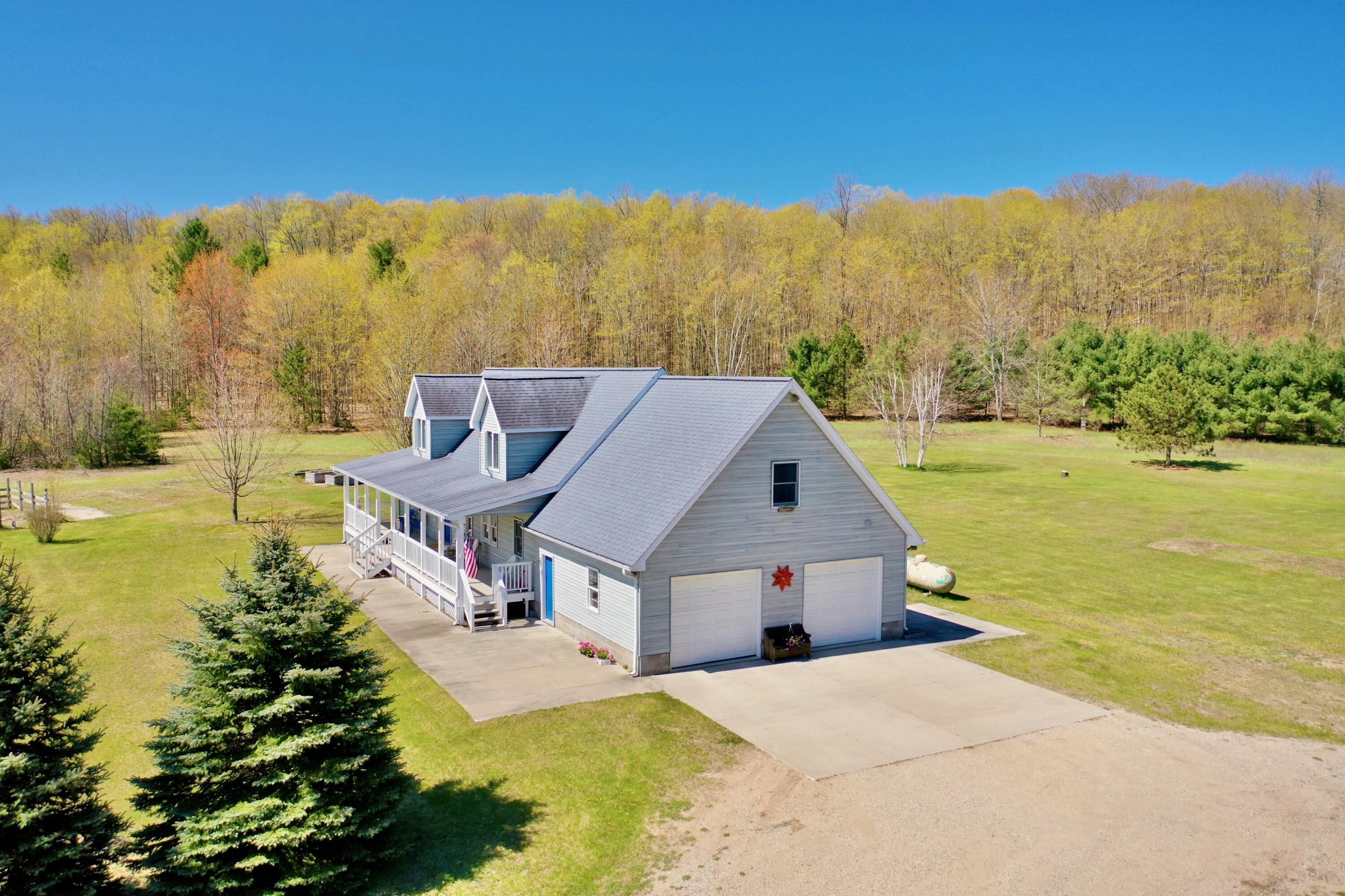 8625 Kate Hanson Road Cheboygan, MI 49721 - Photo 3 of 88 DJI_0945