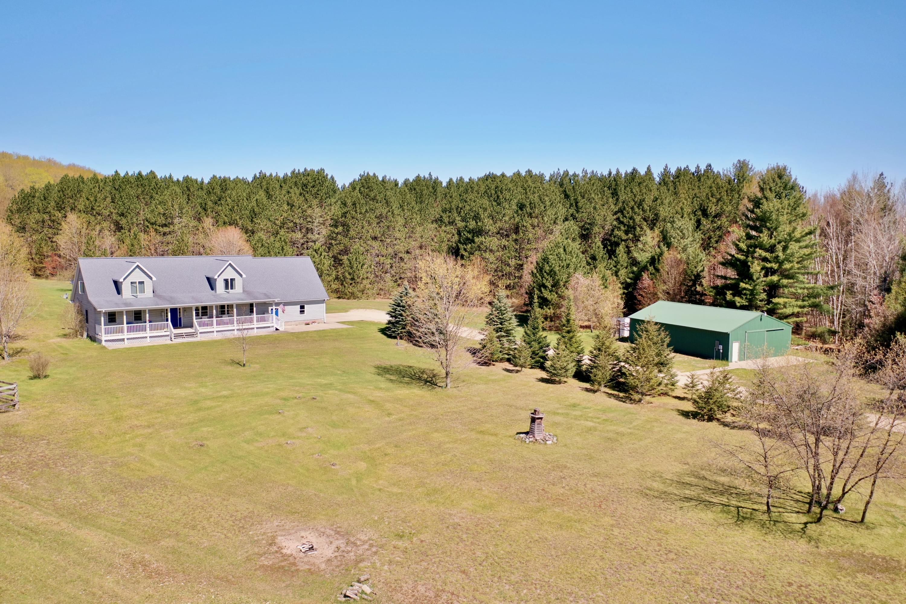 8625 Kate Hanson Road Cheboygan, MI 49721 - Photo 6 of 88 DJI_0937