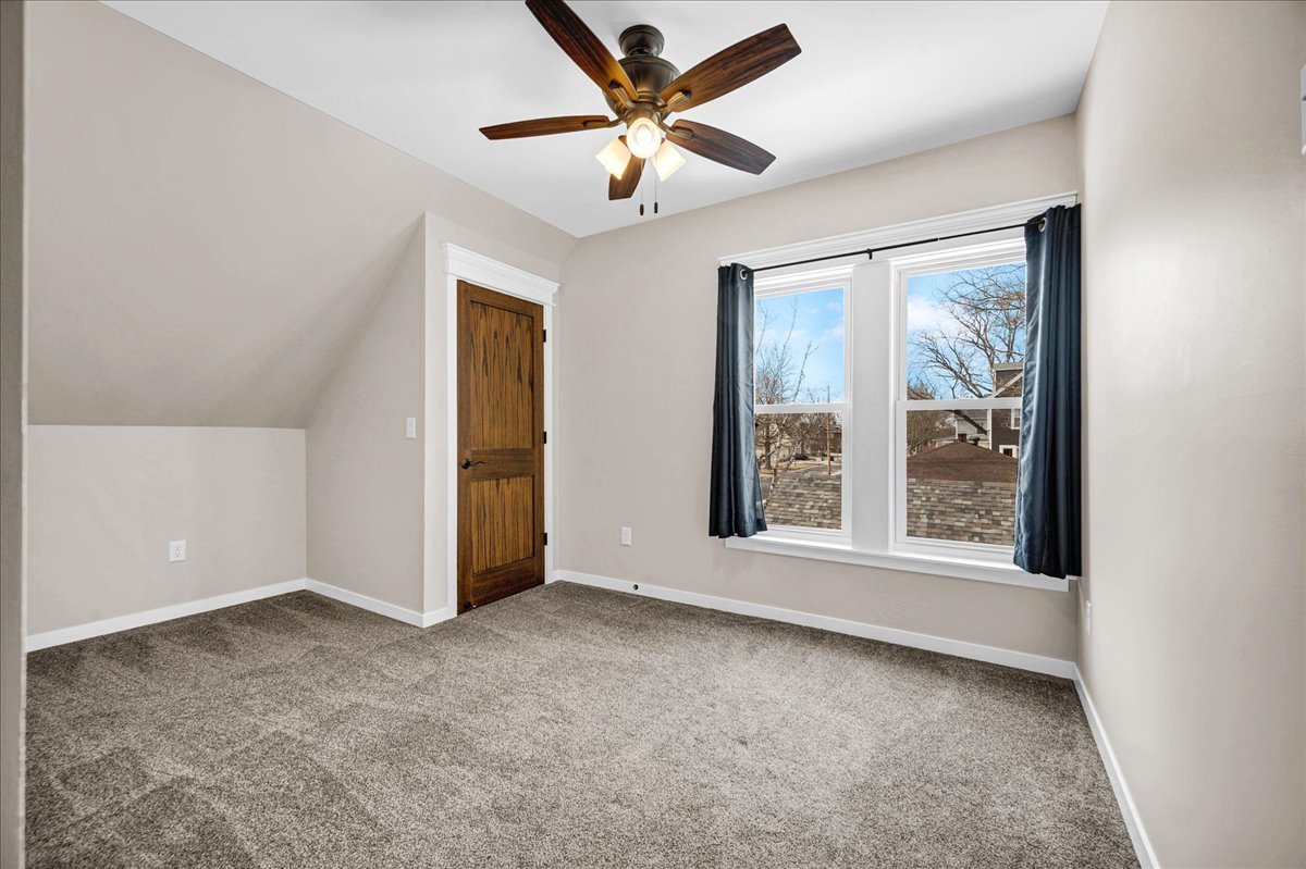 606 South Main Street Eureka, IL 61530 - Photo 18 of 36