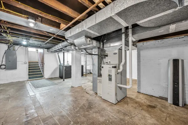 $230,000 | 606 South Main Street, Eureka, IL 61530