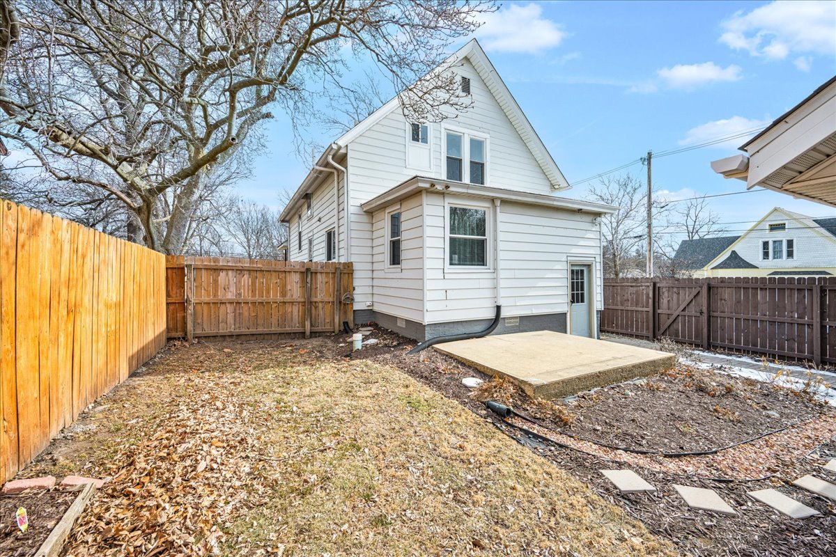 606 South Main Street Eureka, IL 61530 - Photo 26 of 36