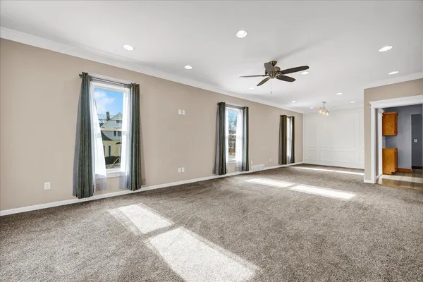 $230,000 | 606 South Main Street, Eureka, IL 61530