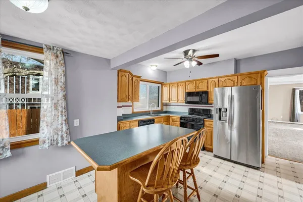 $230,000 | 606 South Main Street, Eureka, IL 61530