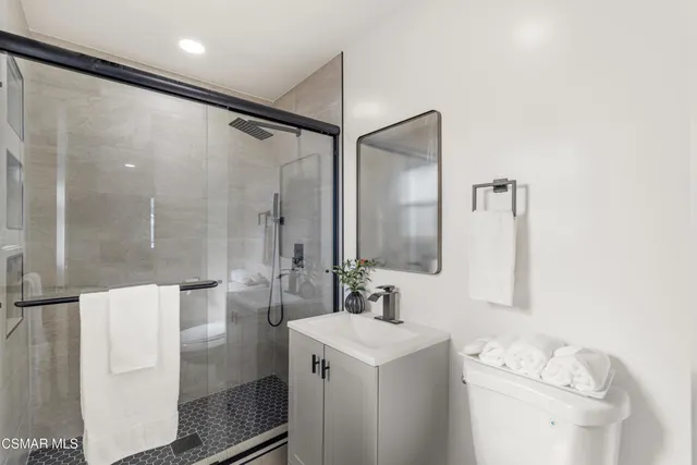 $1,250,000 | 8688 Denver Street, Ventura, CA 93004