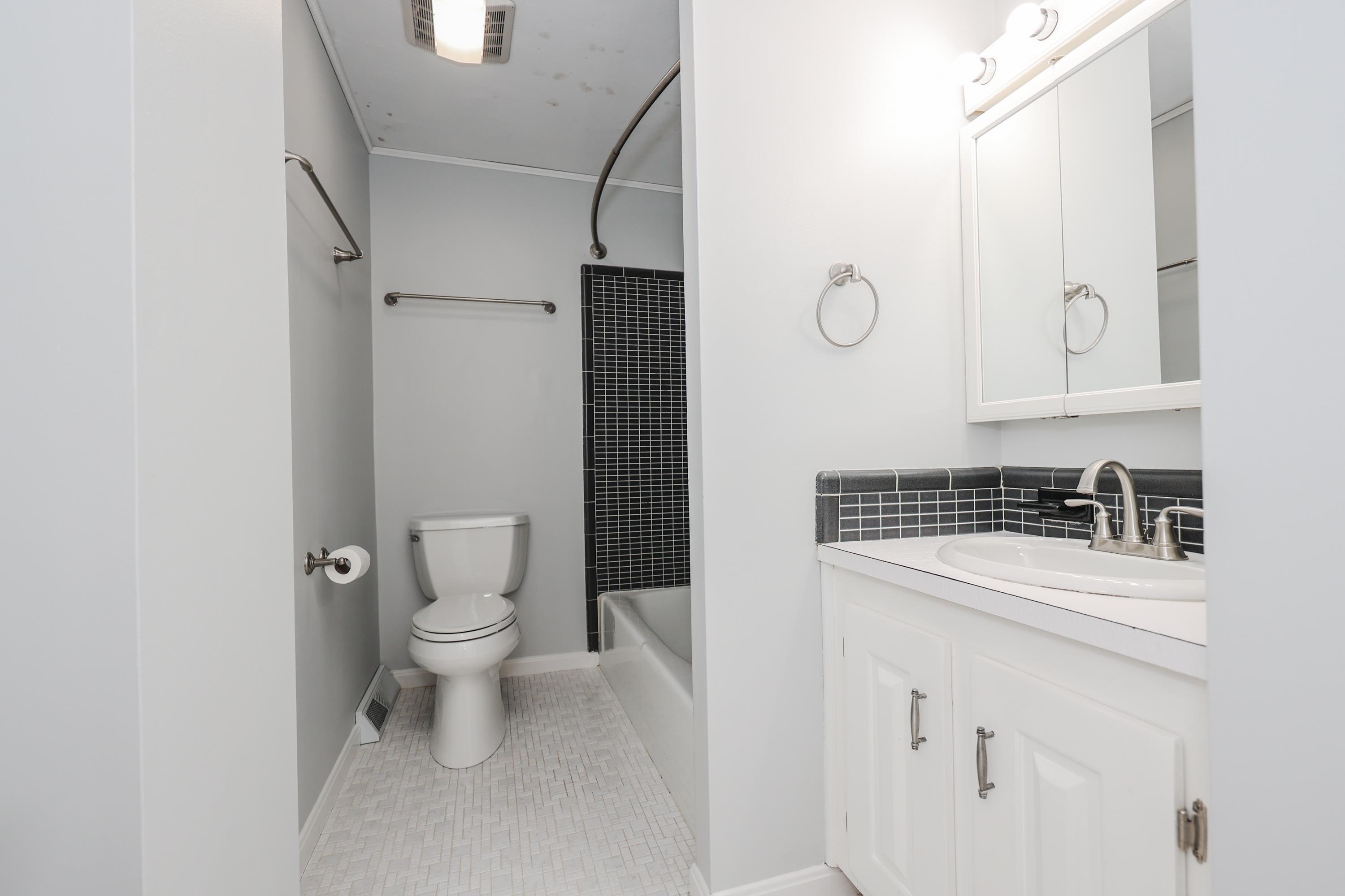 21 Cannongate III Road Nashua, NH 03063 - Photo 19 of 32 Gallery Image 19