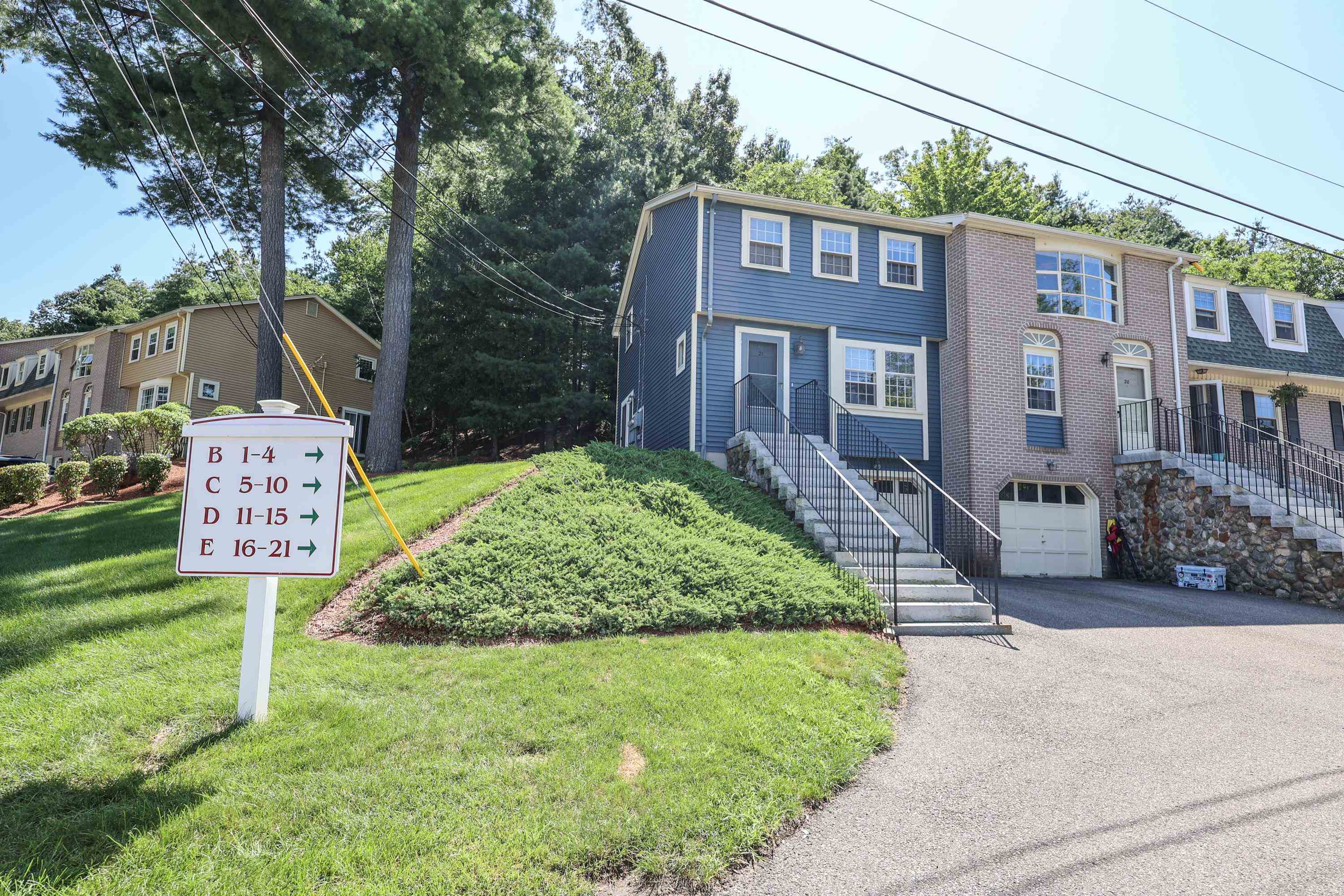 21 Cannongate III Road Nashua, NH 03063 - Photo 3 of 32 Gallery Image 3