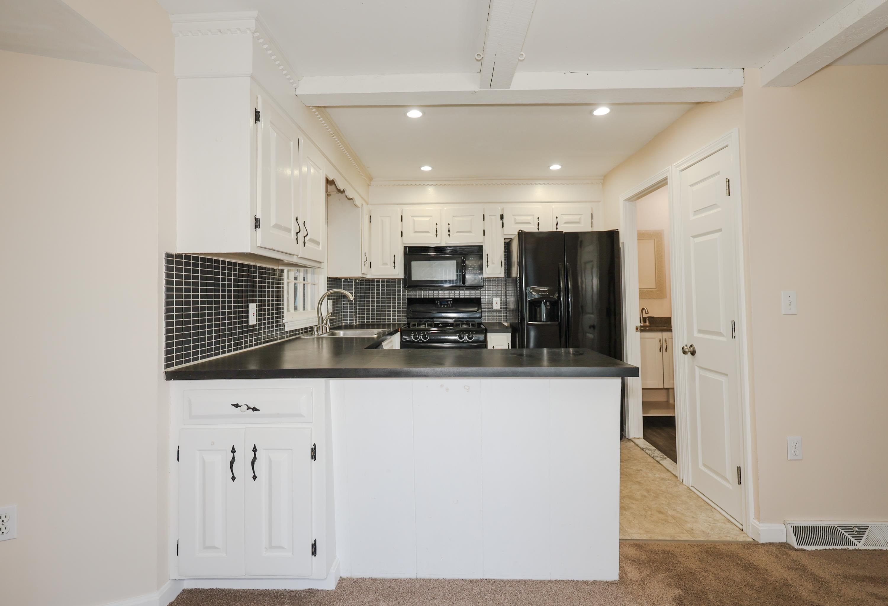 21 Cannongate III Road Nashua, NH 03063 - Photo 7 of 32 Gallery Image 7
