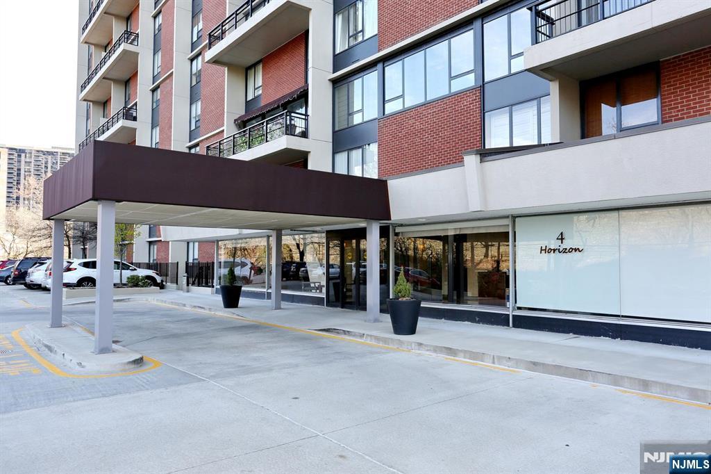 4 Horizon Road, Unit 815 Fort Lee, NJ 07024 - Photo 31 of 44 Gallery Image 31