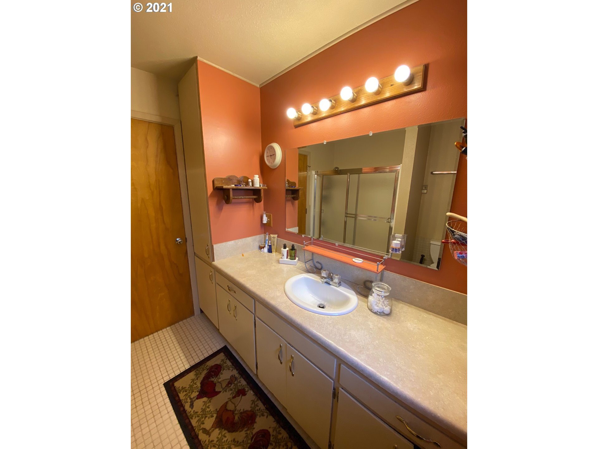72 Mathany Road Carson, WA 98610 - Photo 9 of 16 Gallery Image 9