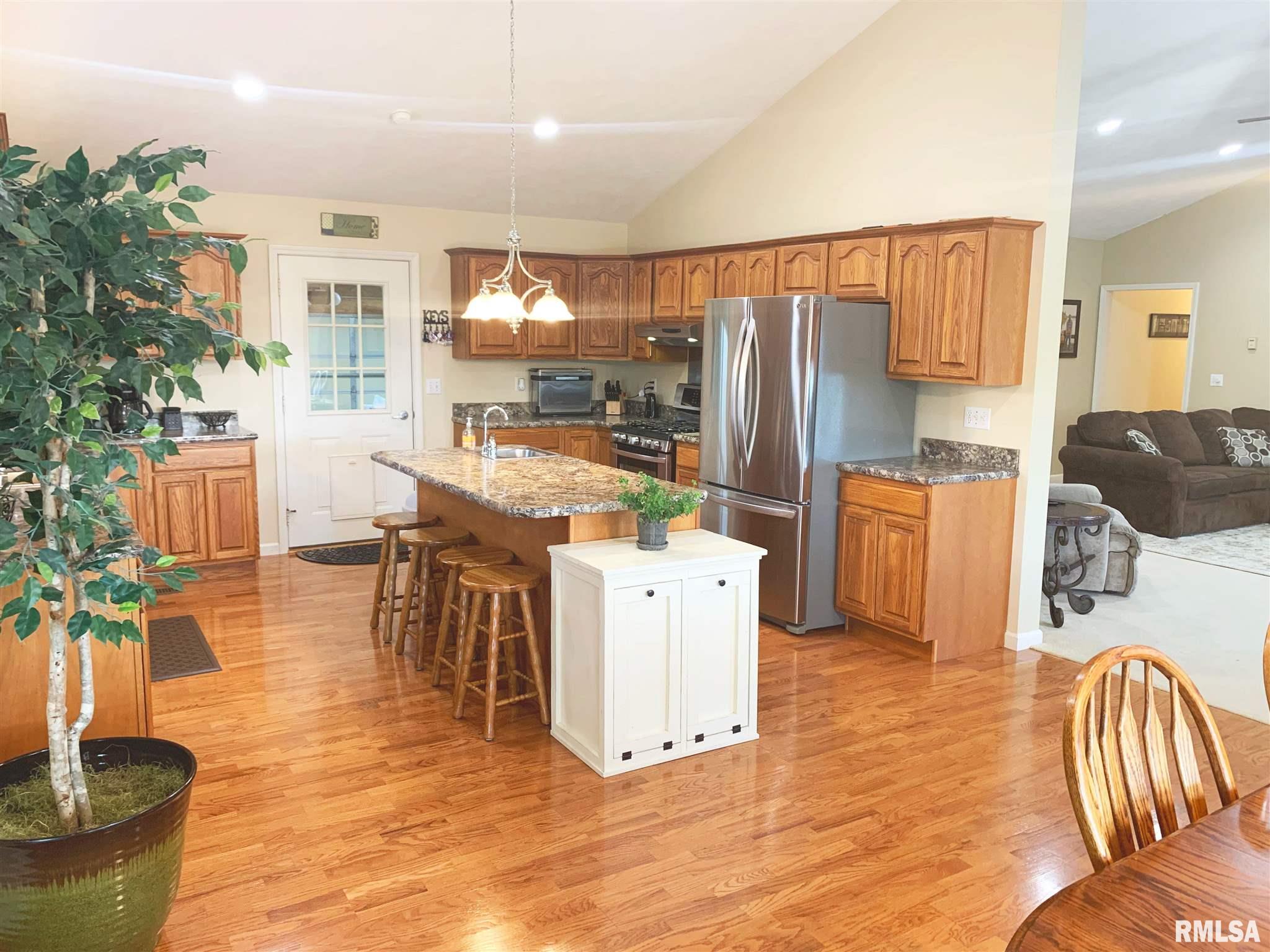 3029 Pine Ridge Drive Herrin, IL 62948 - Photo 10 of 43 Gallery Image 10