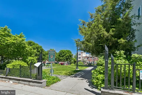 $725,000 | 2128 Carpenter Street, Philadelphia, PA 19146