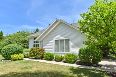 $479,900 | 9212 South 41st Street, Franklin, WI 53132