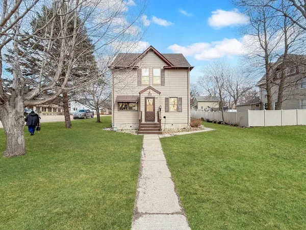 $184,900 | 112 4th Street Northwest, Ortonville, MN 56278