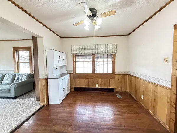 $184,900 | 112 4th Street Northwest, Ortonville, MN 56278