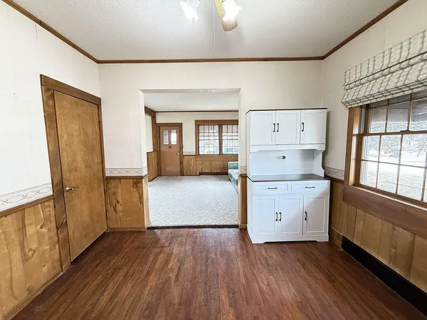 $184,900 | 112 4th Street Northwest, Ortonville, MN 56278