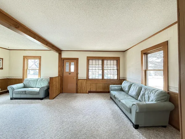 $184,900 | 112 4th Street Northwest, Ortonville, MN 56278