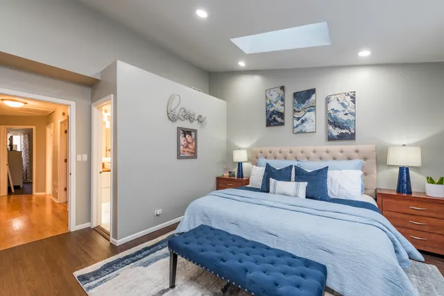 $265,000 | 17828 West Salisbury Drive, Gurnee, IL 60031