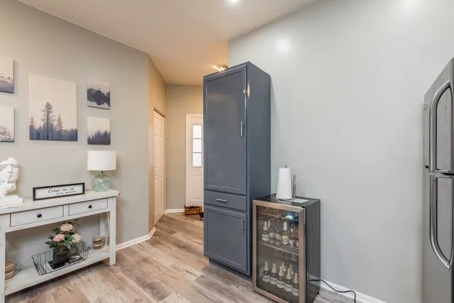 $265,000 | 17828 West Salisbury Drive, Gurnee, IL 60031